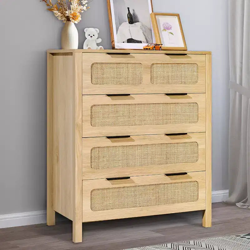 Commode 4 tiroirs en rotin, couleur bois naturel